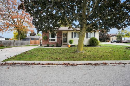 510 Albert St, Exeter, ON, N0M1S1 | Card Image