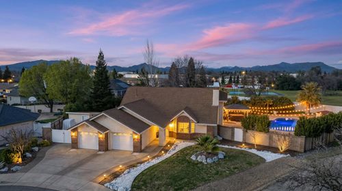 2192 Princeton Way, Redding, CA, 96003-8239 | Card Image