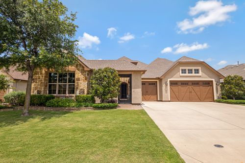 8217 American Way, Denton, TX, 76207-8733 | Card Image