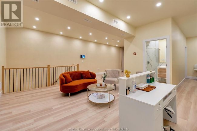 4667 Wyandotte St E, Home with 0 bedrooms, 0 bathrooms and null parking in Windsor ON | Image 35