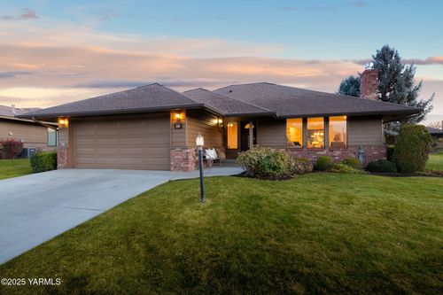 apt-38-101 N 48th Ave, Yakima, WA, 98908-3180 | Card Image