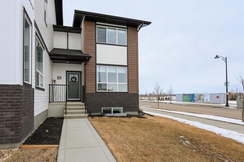 e-2 Evergreen Way, Red Deer, AB, T4P3H1 | Card Image