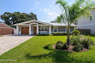 1306 2 Nd Avenue N, House other with 3 bedrooms, 3 bathrooms and null parking in Jacksonville Beach FL | Image 2