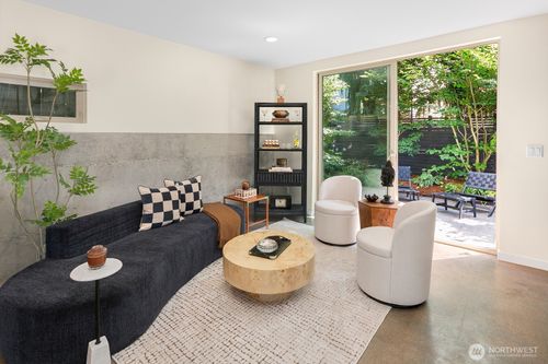 1120 26th Ave S, Seattle, WA, 98144-3051 | Card Image