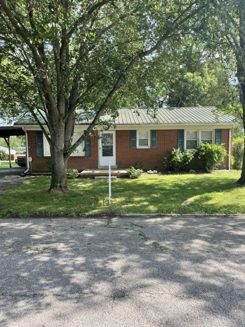 527 7th St, Lawrenceburg, TN, 38464-2811 | Card Image