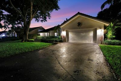 1501 Sw 52nd Ter, House other with 4 bedrooms, 2 bathrooms and null parking in Plantation FL | Image 3