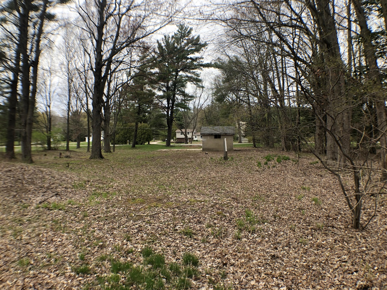 Rasmussen Rd, Ludington, MI 49431