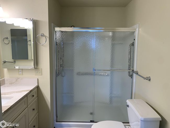 1709 Nw Church St, House other with 2 bedrooms, 2 bathrooms and null parking in Leon IA | Image 8