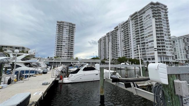 APT-1501 - 18071 Biscayne Blvd, Condo with 2 bedrooms, 2 bathrooms and null parking in Aventura FL | Image 38