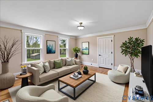 1016 Court St, Victoria, VA, 23974-9476 | Card Image