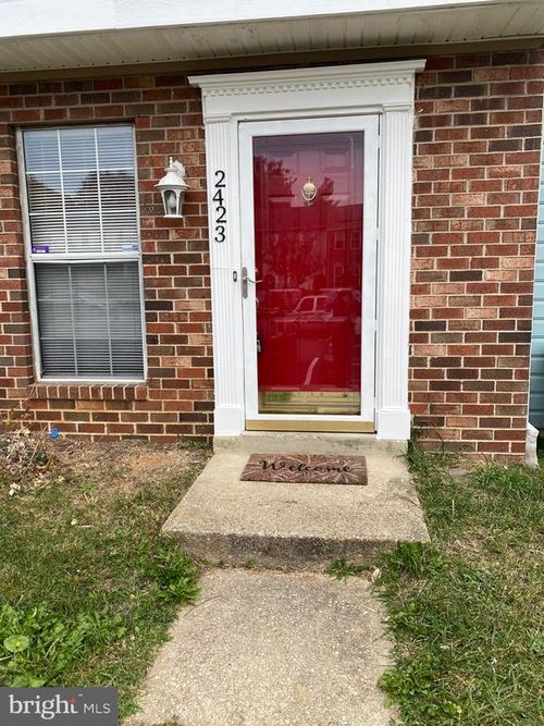 2423 W Rosecroft Village Cir, OXON HILL, MD, 20745-3654 | Card Image
