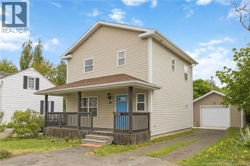 113 North St, Moncton, NB, E1C5X8 | Card Image
