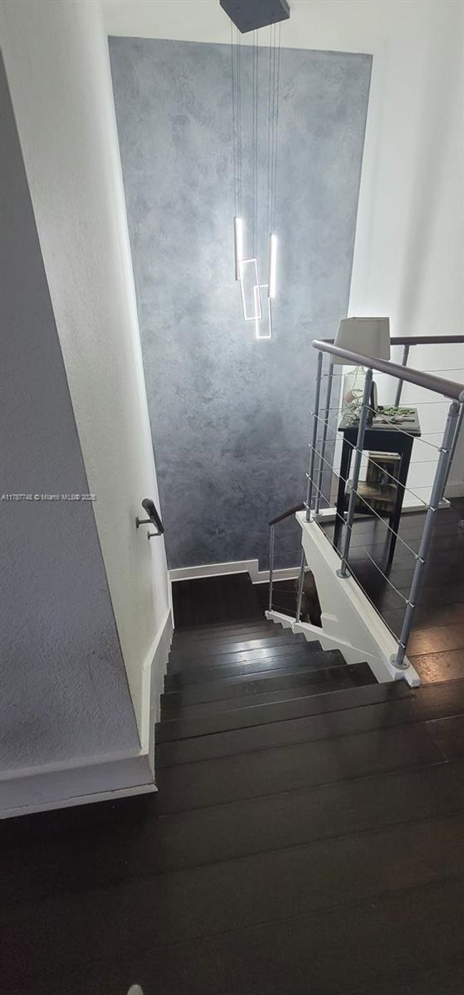 3445 W 92 Nd Pl, Townhouse with 3 bedrooms, 3 bathrooms and null parking in Hialeah FL | Image 11