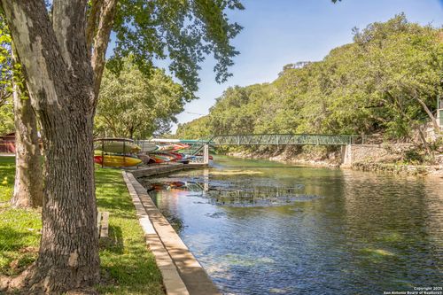 1070 Hayselton Ave, New Braunfels, TX, 78130-4950 | Card Image