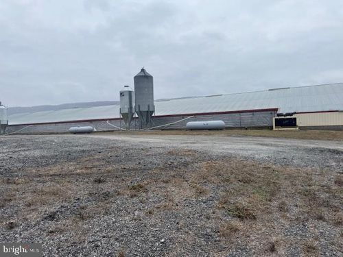 18104 Stone Bridge Rd, SPRING RUN, PA, 17262-9756 | Card Image