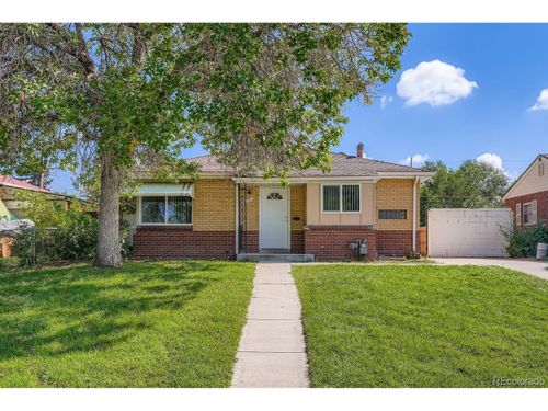 3670 Magnolia St, Denver, CO, 80207-1407 | Card Image