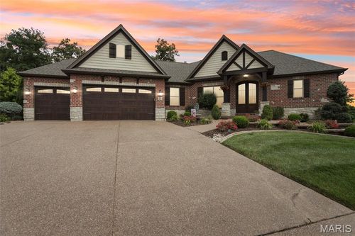 424 Cottage Grove Dr, Wentzville, MO, 63385-4604 | Card Image