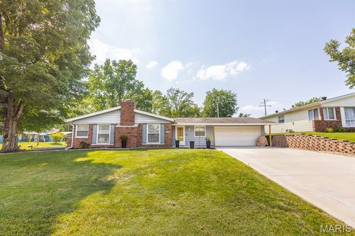 214 N Point Road, Fairview Heights, IL, 62208 | Card Image