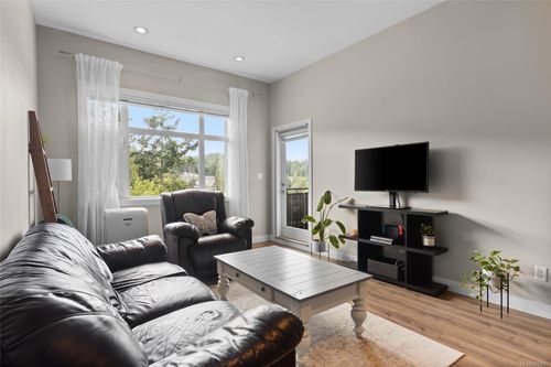 417-2655 Sooke Rd, Langford, BC, V9B1Y3 | Card Image