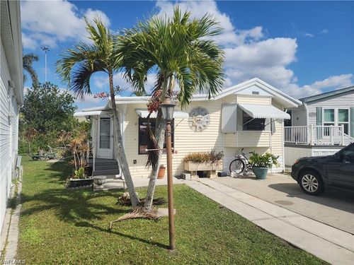 10835 Vireo Cir, ESTERO, FL, 33928-2430 | Card Image