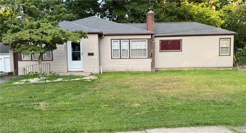 151 Parkgate Ave, Austintown, OH, 44515-3239 | Card Image