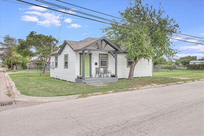 217 Iowa Street, House other with 2 bedrooms, 1 bathrooms and null parking in Robstown TX | Image 3