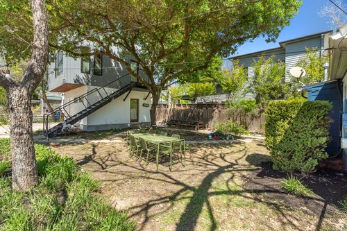 1910 Kinney Ave, Austin, TX, 78704-3324 | Card Image