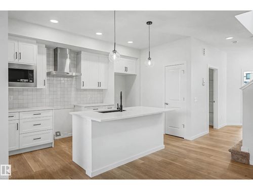 7126 51 Ave, Beaumont, AB, T4X3E6 | Card Image