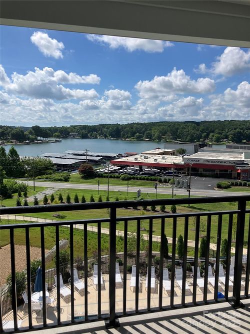 305-4455 Reed Creek Dr, Sherrills Ford, NC, 28673 | Card Image