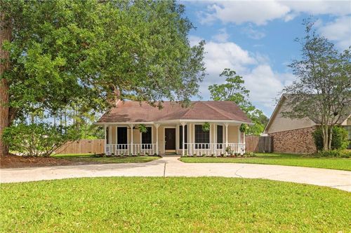 800 Huntwyck Cir, Slidell, LA, 70460-8809 | Card Image