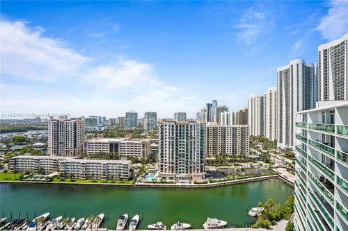 ph31-100 Bayview Dr, Sunny Isles Beach, FL, 33160-4781 | Card Image