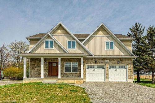 8184 Airport Rd, Mount Hope, ON, L0R1W0 | Card Image