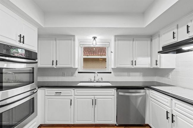 5918 Donwhite Ln, House other with 4 bedrooms, 3 bathrooms and 2 parking in Houston TX | Image 10