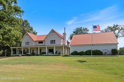 154 Kopf Rd, Senatobia, MS, 38668-3601 | Card Image