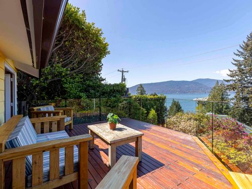 6248 Wellington Ave, West Vancouver, BC, V7W2H4 | Card Image