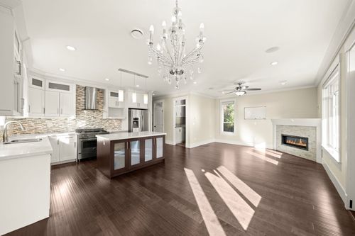 7028 Broadway, Burnaby, BC, V5A1R8 | Card Image