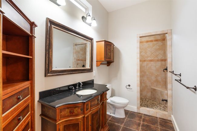 1309 Chestnut Ave, Home with 5 bedrooms, 4 bathrooms and 3 parking in Austin TX | Image 37