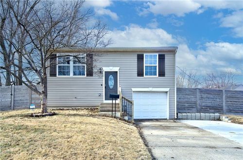 1510 Osage Trl, Independence, MO, 64058-1132 | Card Image