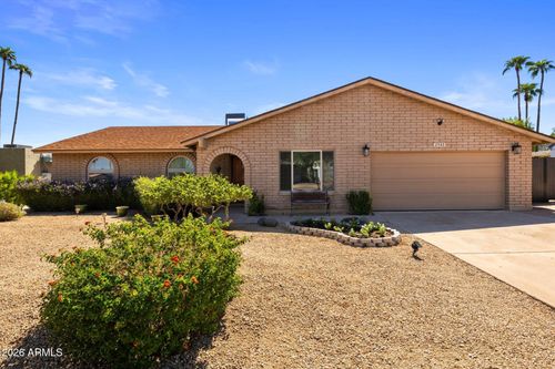 2543 E Mercer Lane, Phoenix, AZ, 85028 | Card Image