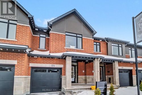 1126 Spoor St, Ottawa, ON, K2W1A1 | Card Image