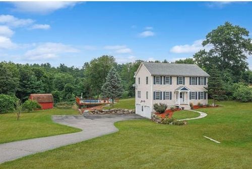 2 Faucher Rd, Londonderry, NH, 03053-2586 | Card Image