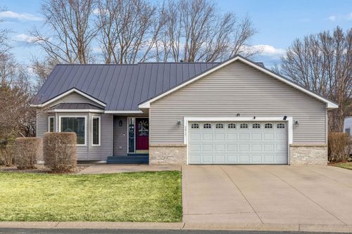 2617 Burl Oak Curv, Hudson, WI, 54016-9178 | Card Image