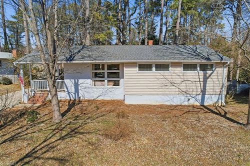 2502 Netherwood Dr, Greensboro, NC, 27408-5307 | Card Image