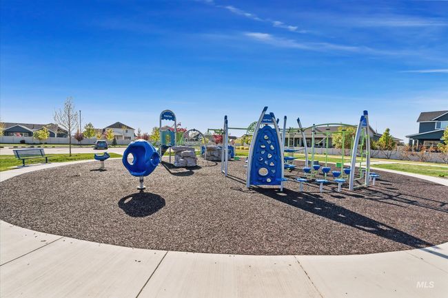 6009 W Riva Capri St, House other with 3 bedrooms, 2 bathrooms and 2 parking in Meridian ID | Image 37