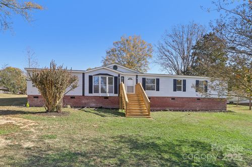 2315 Circle Dr, Great Falls, SC, 29055-8848 | Card Image