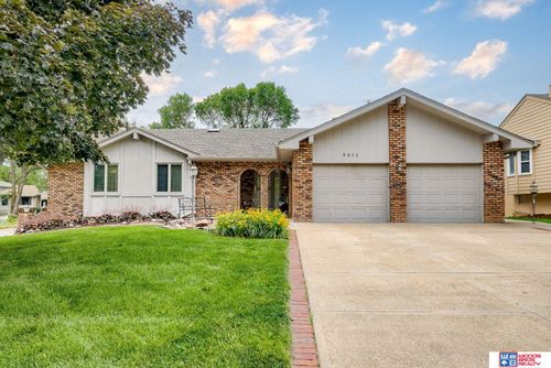 9311 Berry St, Omaha, NE, 68127-3411 | Card Image