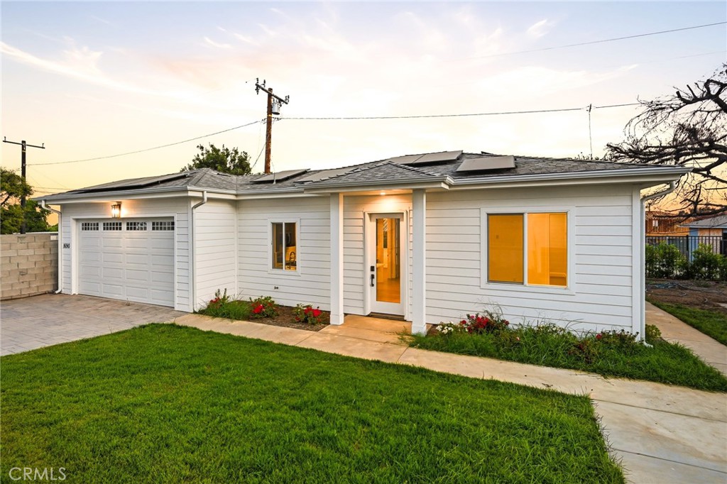 Residential in Altadena 4