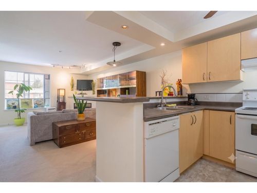 303-20200 56 Ave, Langley, BC, V3A8S1 | Card Image