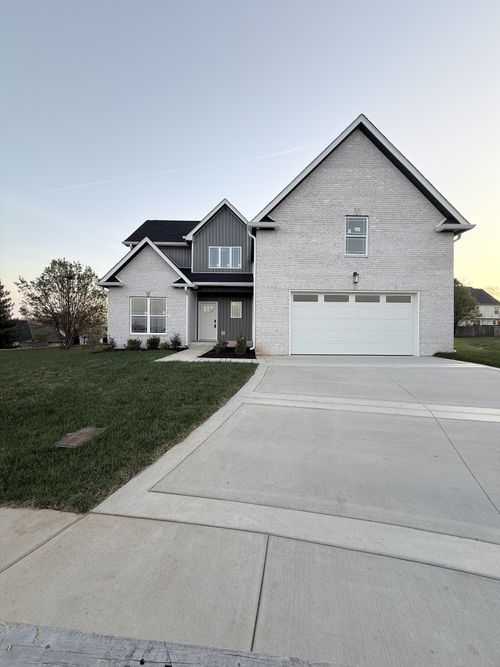 112 Apple Blossom Ct, Clarksville, TN, 37042-2889 | Card Image