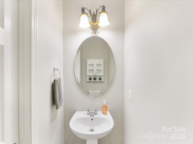Half bath | Image 9